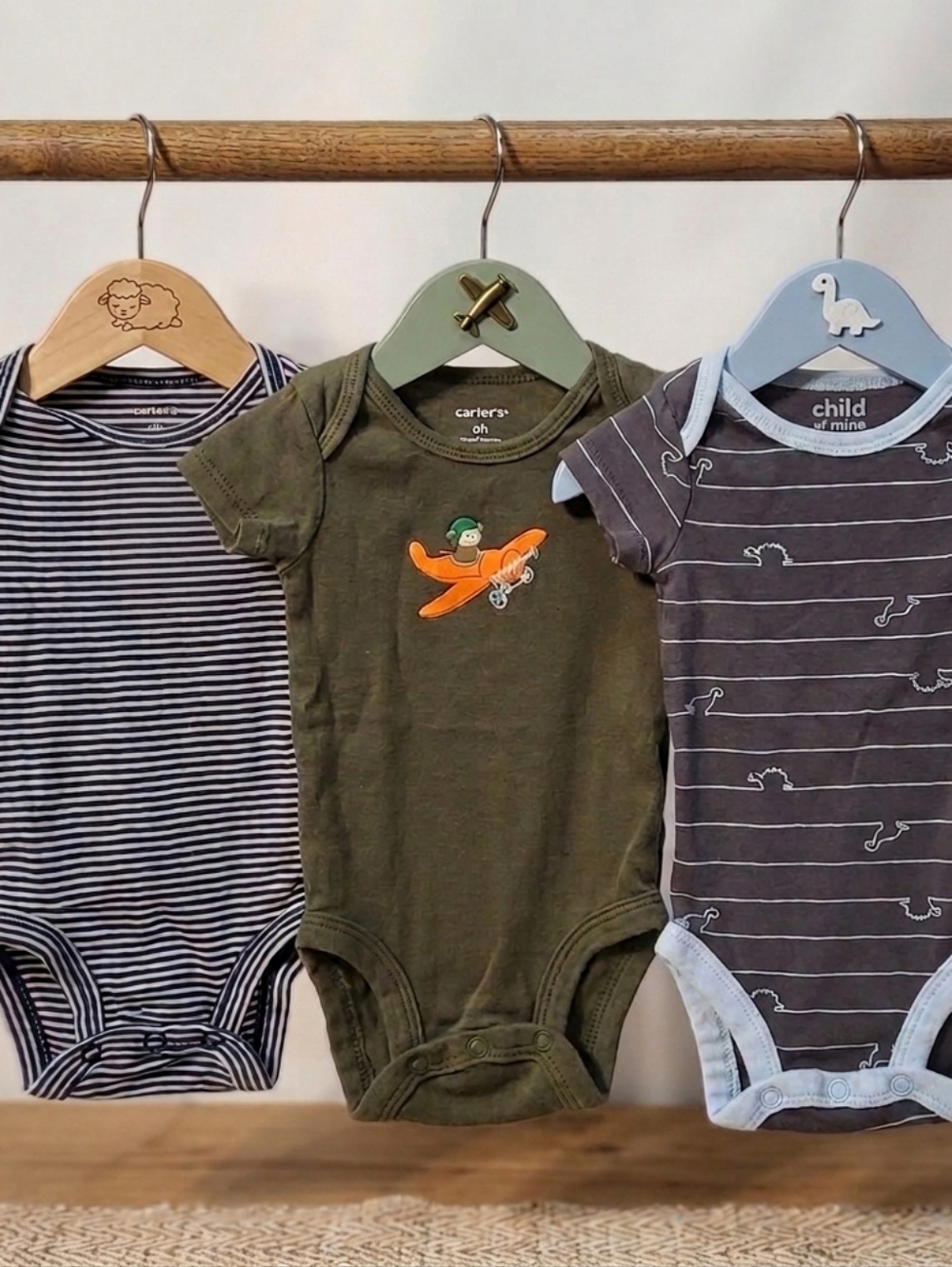 Carter's Baby Boy Newborn 3pc Bodysuit/Onesie Bundle EUC